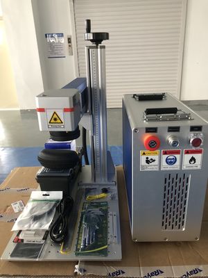 Kledingwinkels profiteren van 3D-vezel 2D-tafellaserprinter met waterkoelvermogen 10 tot 100%