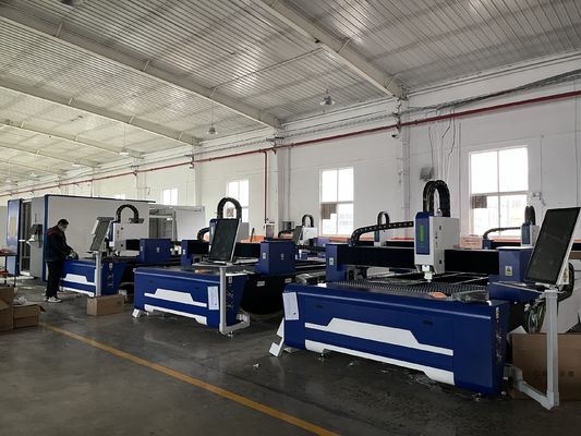 GX-3015E CNC-lasersnijmachine 20 mm Snijdikte 120m/min Waterkoeling
