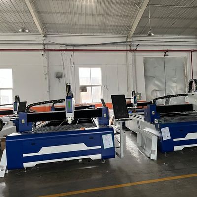 Automatische scherpstellingsfunctie 1000kw 2000kw 3000kw CNC-lasersnijmachine voor lasersnijmachine voor metaalvezel van Au3tech/Cypcut Control System