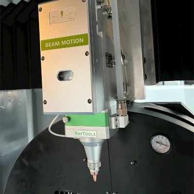 1KW 2000W 3000W 6kw CNC Rotary Device Fiber Laser Tube Cut Iron Pipe Cutting Machine met N2 Control Valve van SMC-Japan