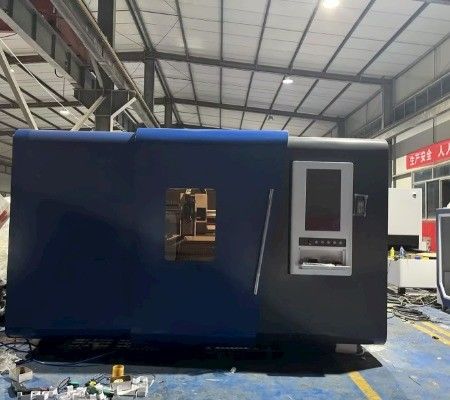 CE-gecertificeerde 3-6KW/8KW/12000W/20000W metalenvezellasersnijmachine met en Fuji/Delta/INOVANCE/Yasukawa servomotor
