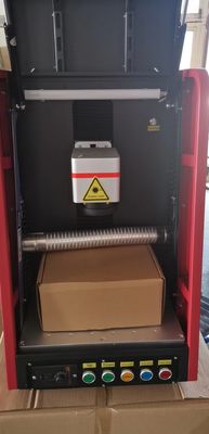 20w 30w Auto Focus Rotary Fiber Laser Marking Machine voor sieraden Gesloten kast Toepasselijk materiaal Metaal en niet-metaal
