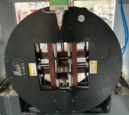 CNC-snijmachine voor laservezels voor metaal aluminium Ms Ss koolstof/ zacht/roestvrij staal rechthoekig vierkant rond vezelbuis